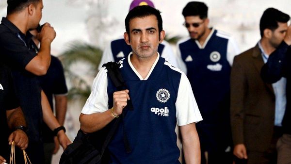 भारतीय टीम के कोचिंग स्टाफ से दो लोगों की छुट्टी? BCCI अब ले सकती है कड़ा एक्शन