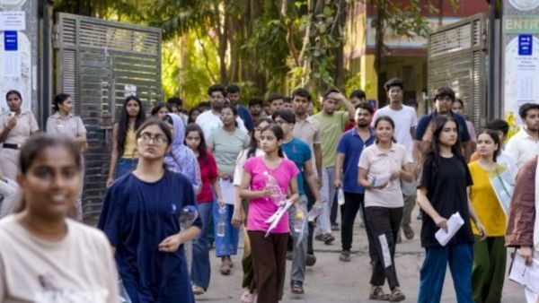 NEET UG 2026 का रिजल्‍ट हुआ जारी, 11.21 लाख छात्र हुए क्‍वालिफाई, कहां चेक करें परिणाम? 