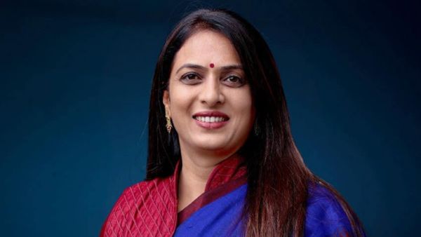 क्या सरकार 'प्यारी बहनों' को बोझ समझने लगी? खूबसूरत रोहिणी खडसे कौन? पहले राष्‍ट्रपति से की थी अजीब डिमांड!