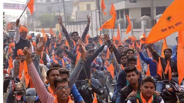 नज़रिया: 'नेहरू के खूंटे से नहीं बंधा रह सकता भारत'