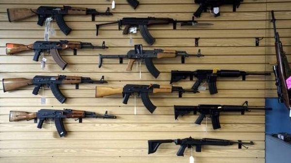 Las Vegas Shootings: अमरीका में बंदूकों का जंगलराज: जानें हमलो से जुडी हुई दस बातें