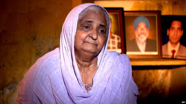पंजाब में एक ही परिवार के तीन किसानों ने कर ली ख़ुदकुशी, अब खाने के लाले