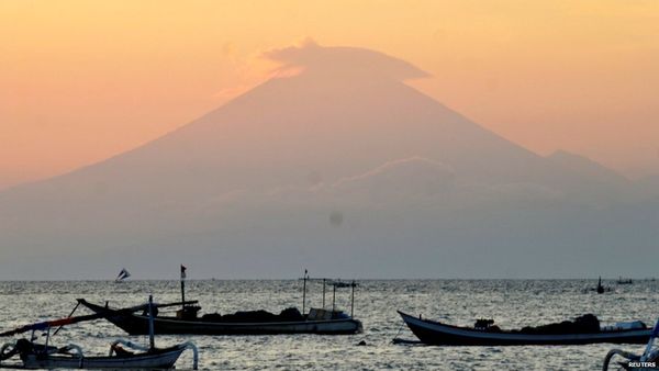 1963 में आख़िरी बार फूटा माउंट आगुंग फिर सक्रिय