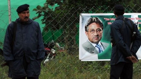 लश्कर-ए-तैयबा का समर्थन क्यों कर रहे हैं मुशर्रफ़?