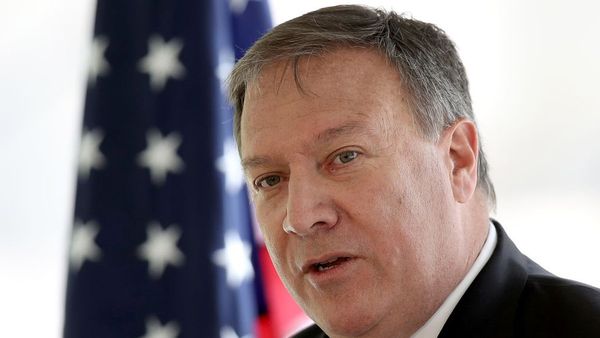 टिलरसन को 'हटाने' की ख़बरें ग़लत: व्हाइट हाउस