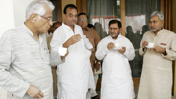 जया जेटली की ज़िंदगी में 'बिच्छू' और 'डंक'