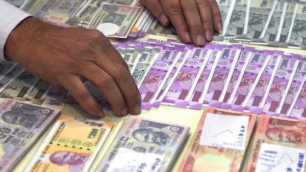 क्या है मोदी की 'दूसरी नोटबंदी' की ख़बरों का सच?