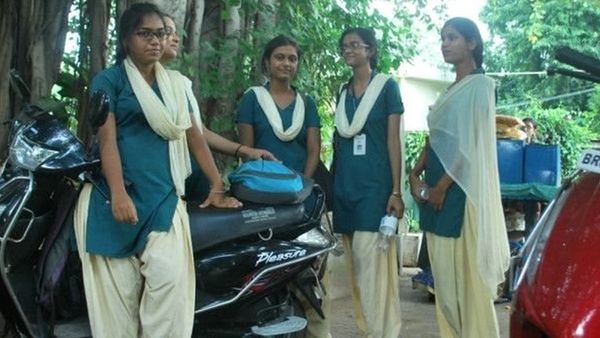 पटना के महिला कॉलेजों में जींस क्यों नहीं पहनती लड़कियां?