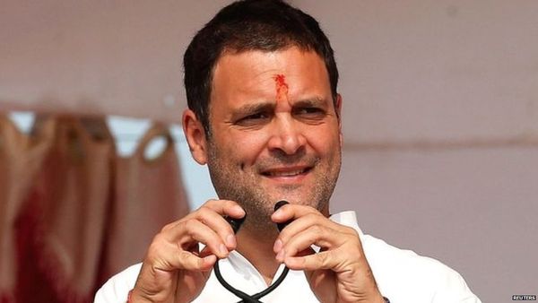 सोशल: 'ईवीएम नहीं चुनाव आयोग ही हैक हो गया'