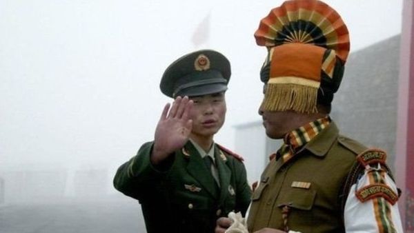 बाढ़ पीड़ितों के लिए काल बना भारत-चीन विवाद