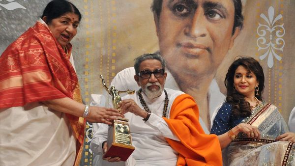 बाला साहेब की छवि बदलने की कोशिश है 'ठाकरे'?