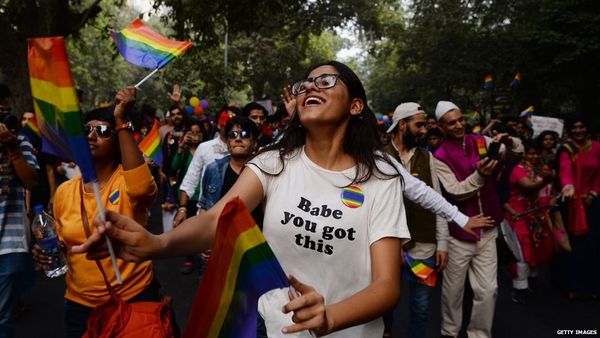 सोशल: भारत में समलैंगिक सम्बन्धों को कानूनी मान्यता मिल पाएगी?