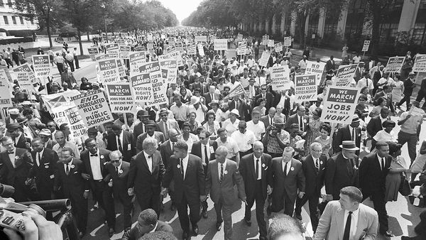 क्या ट्रंप की वजह से अमरीका में नस्लभेद बढ़ रहा है?