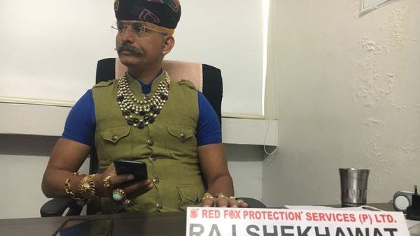 दीपिका की सुरक्षा से लेकर पद्मावत का विरोध करने वाले करणी सेना के कमांडर