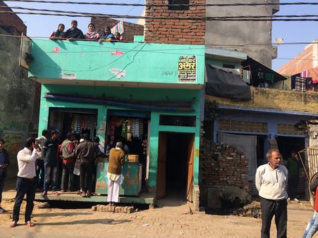 ग्राउंड रिपोर्ट: 'शांति बहाली' के बावजूद कासगंज में आगज़नी, तनाव बरकरार