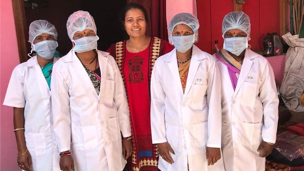 क्या आप 'पैड वूमन' माया को जानते हैं?