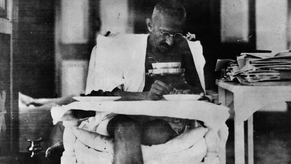 नज़रिया: गांधी मर्डर केस- आख़िर सरकारें क्यों चूक गईं