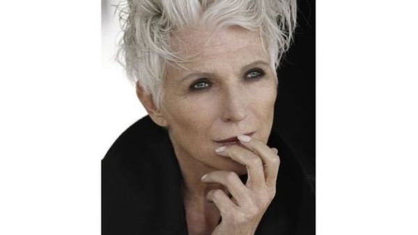 अरबपति एलन मस्क की मां 69 की उम्र में करती हैं मॉडलिंग