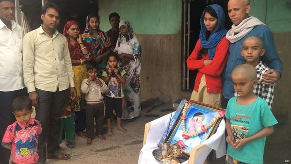 'स्कूल के शिक्षक चाय और स्नैक्स का बिल भरवाते थे'