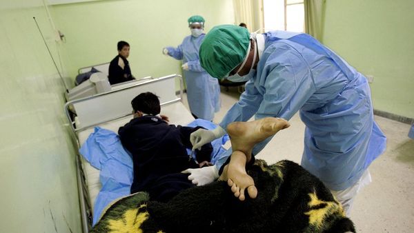 पाकिस्तान: औरतों की रीढ़ की हड्डी का फ्ल्यूड चुराने वाला गैंग धरा