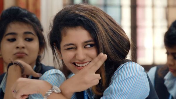 अब पाकिस्तान पर चढ़ा प्रिया प्रकाश की कजरारी नैनों का बुखार