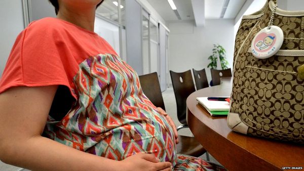 'प्रेग्नेंट होने से कोई औरत अनफ़िट नहीं हो जाती'