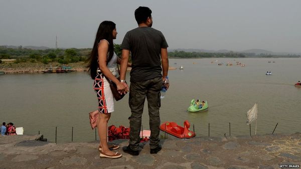 स्पीड डेटिंग क्यों कर रहे हैं भारतीय?