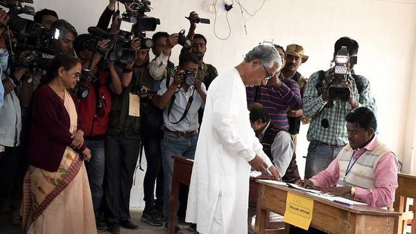 त्रिपुरा में वामपंथ का किला फ़तह कर पाएंगे मोदी?