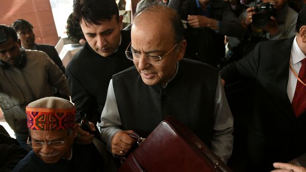 सोशल: अरुण जेटली की हिंदी पर सोशल मीडया में चुटकी