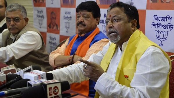 पश्चिम बंगाल में 'नंबर दो' पार्टी कैसे बनी बीजेपी?