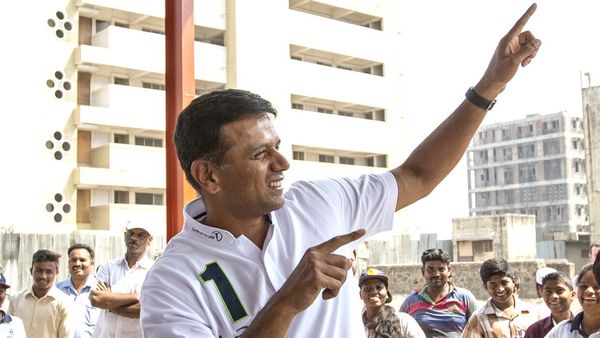 सोशल: 'आख़िरकार एक विश्व कप, राहुल द्रविड़ के नाम'