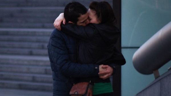 एक लड़की दो लड़कों से कैसे मोहब्बत कर सकती है!