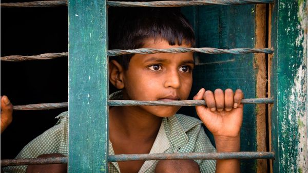 क्या इस क़ानून के बाद कोई सेक्स वर्कर से शादी करेगा?