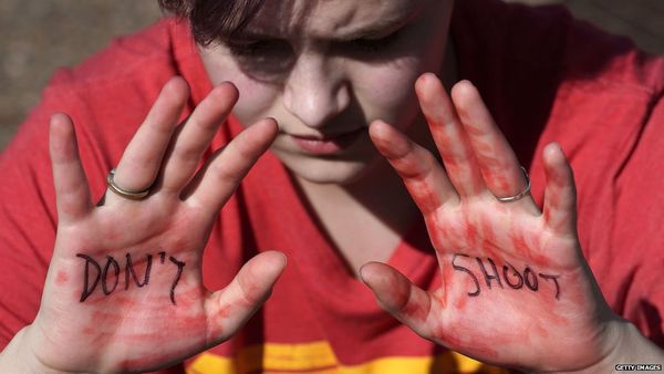 तीन कहानियां: बंदूक से सामना होने पर इन्होंने क्या किया?