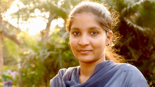 #BBCShe: 'पीरियड उत्सव के बाद लड़के घूरते हैं, शरीर को लेकर कॉमेंट करते हैं'