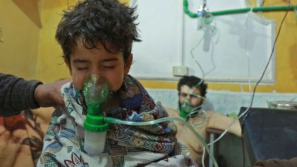 सीरिया में रासायनिक हमला: रूस के ख़िलाफ़ अमरीका हुआ आक्रामक