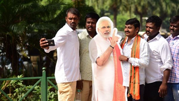 कर्नाटक: क्या राहुल गांधी फिर मौका चूक गए?