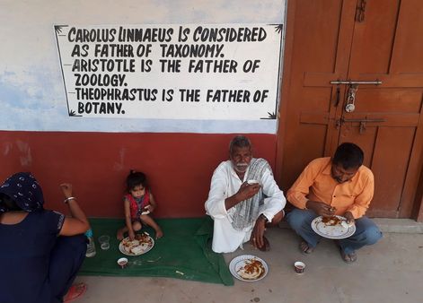 'हमारे कैंप में मुख्यमंत्री महबूबा फ़ोटो खिंचवाने आई थीं'