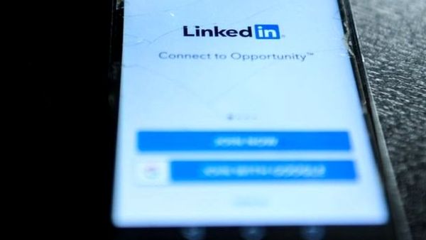 आपके डेटा से बड़ी ऑनलाइन कंपनियाँ करती क्या हैं?