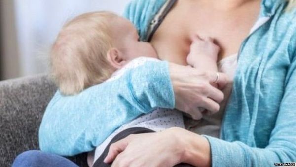 पहले घंटे में नहीं कराया ब्रेस्टफ़ीड तो जानते हैं क्या होगा?