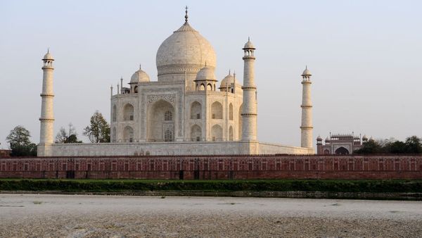 बेटी जहाँआरा से शाहजहां के संबंध इतने विवादित क्यों थे