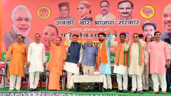 कांग्रेस के कमज़ोर होने से क्यों चिंतित हैं जनसंघ और भाजपा के संस्थापक सदस्य शांता कुमार