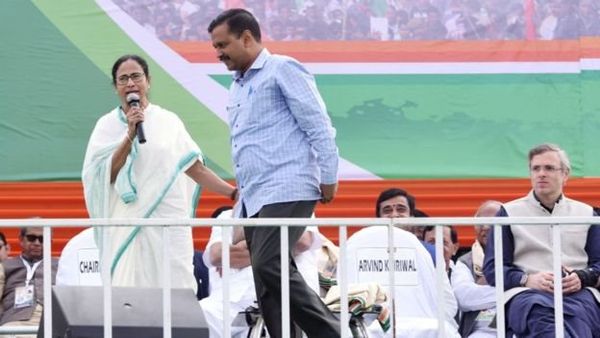 क्या राष्ट्रीय राजनीति में हाशिए पर सिमट गई है आम आदमी पार्टी?