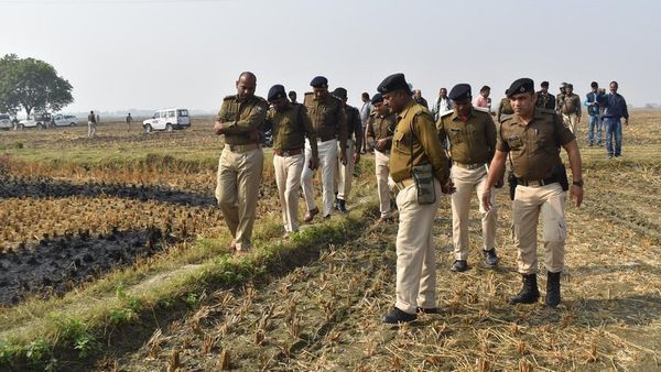 बक्सर हत्याकांडः पराली जलाने की आड़ में लड़की को जला दिया?- ग्राउंड रिपोर्ट