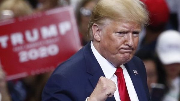 डोनल्ड ट्रंप पर महाभियोग से जुड़े हर सवाल का जवाब