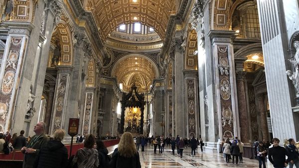 कोरोना: क्वारंटीन में रहना सज़ा या मज़ा?