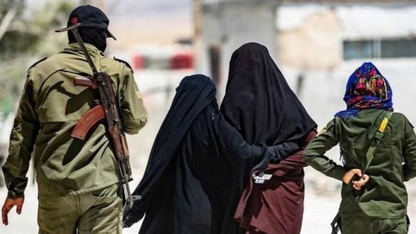 इस्लामिक स्टेट के ये क़ैदी क्या पश्चिम के लिए टाइम बम हैं?