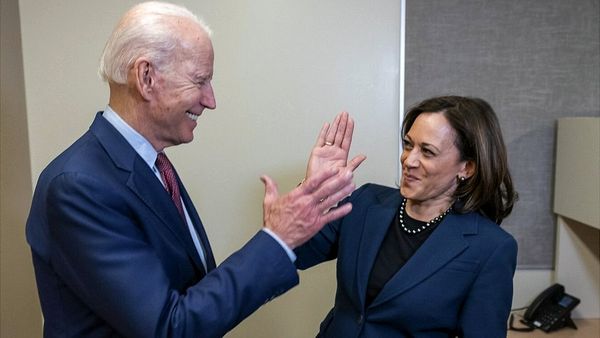 अमरीकी राष्ट्रपति चुनाव: कमला हैरिस को उप राष्ट्रपति उम्मीदवार बनाने के पीछे वजह क्या है?