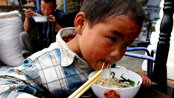 चीन पर क्या अनाज की कमी से बड़ा ख़तरा मंडरा रहा है?