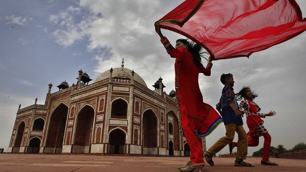 जब इश्क़ में गिरफ़्तार हो गए थे औरंगज़ेब